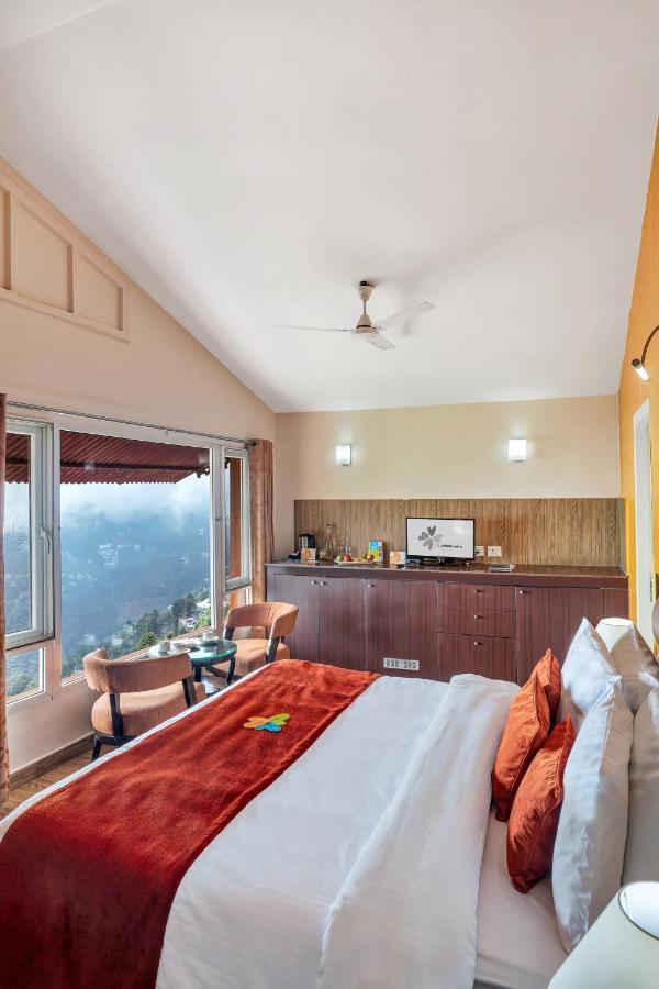 Club Mahindra Mussoorie Hotel Bagian luar foto