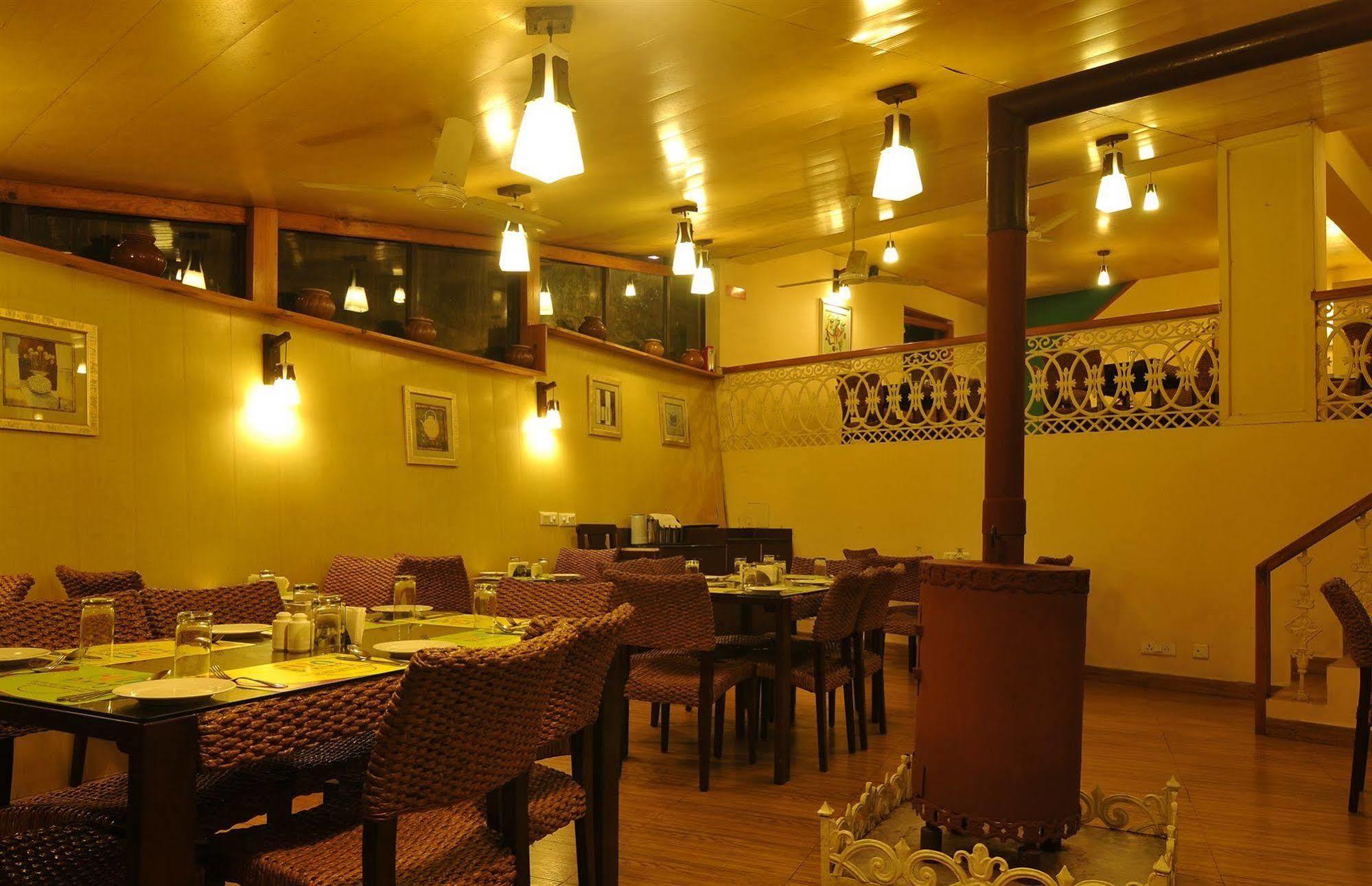 Club Mahindra Mussoorie Hotel Bagian luar foto