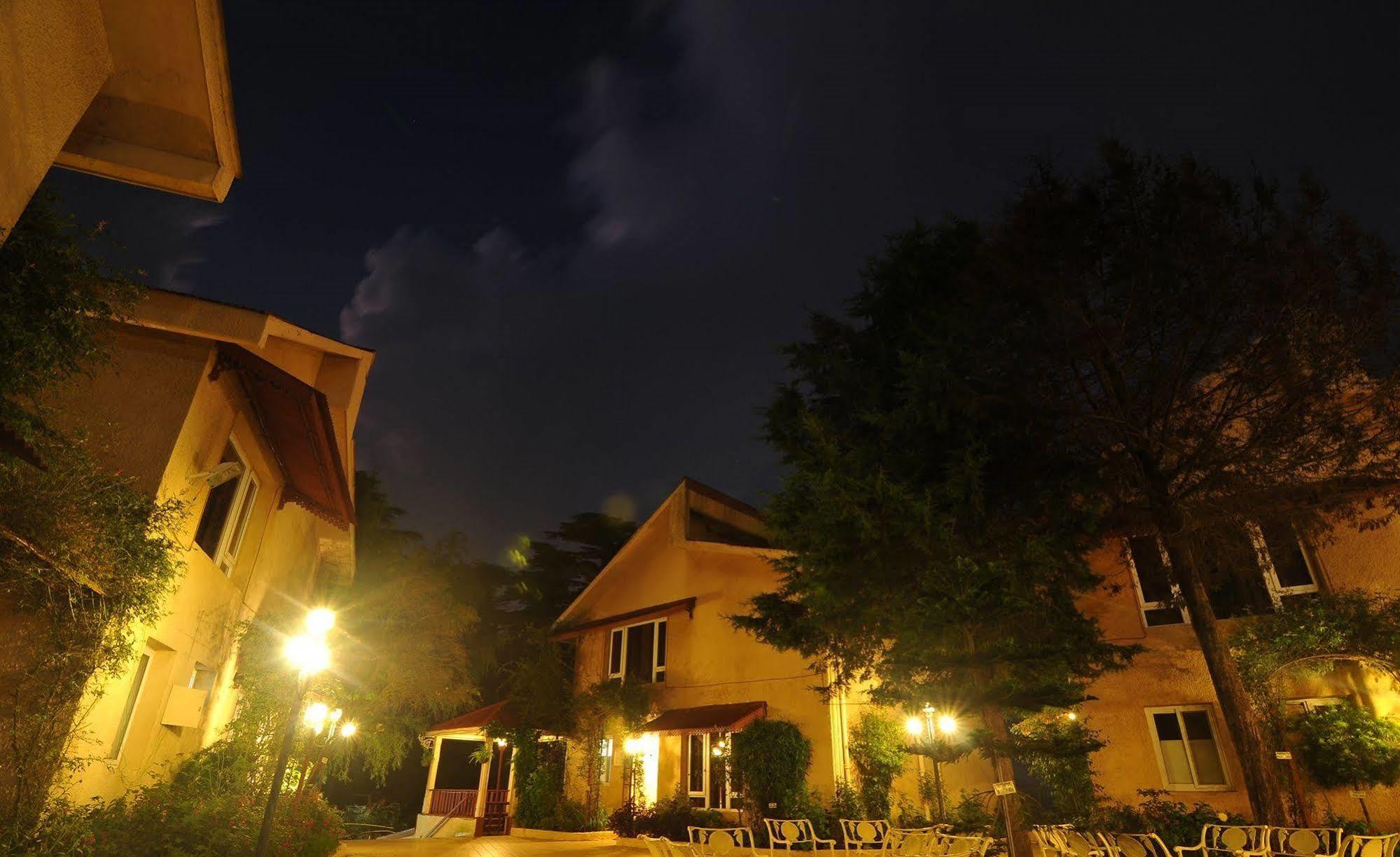 Club Mahindra Mussoorie Hotel Bagian luar foto